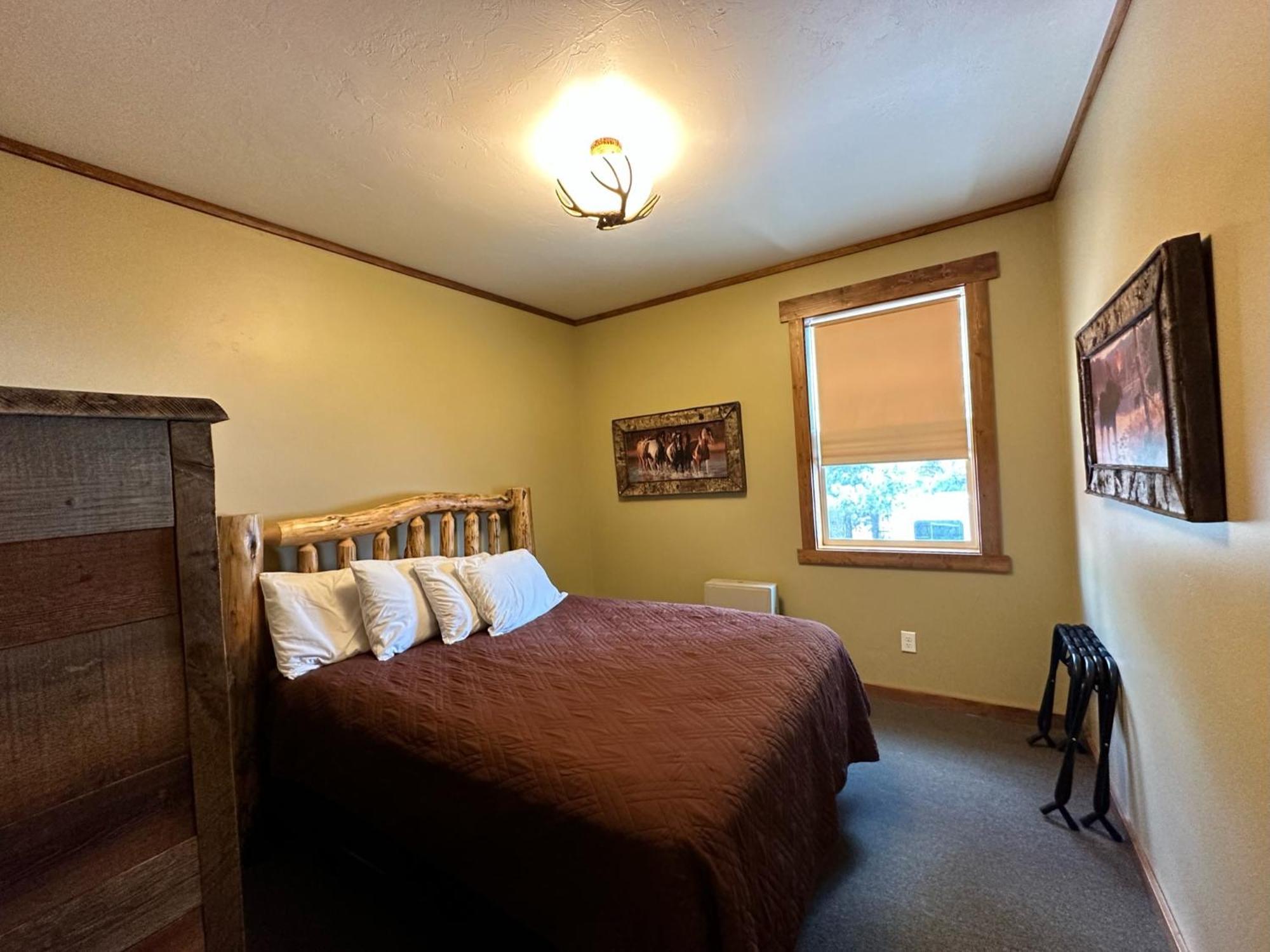 Yellowstone Cabins And Rv West Yellowstone Εξωτερικό φωτογραφία
