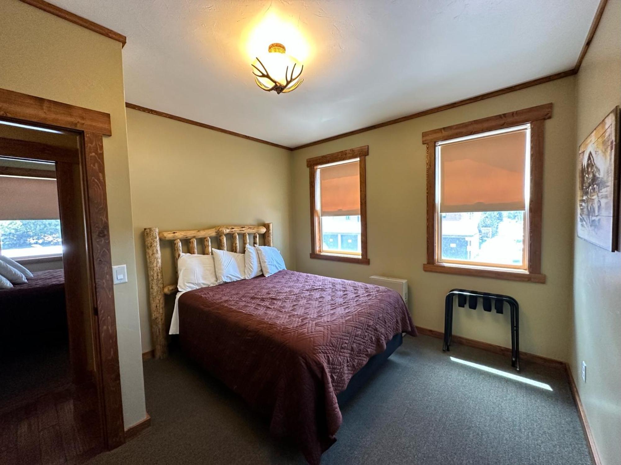 Yellowstone Cabins And Rv West Yellowstone Εξωτερικό φωτογραφία