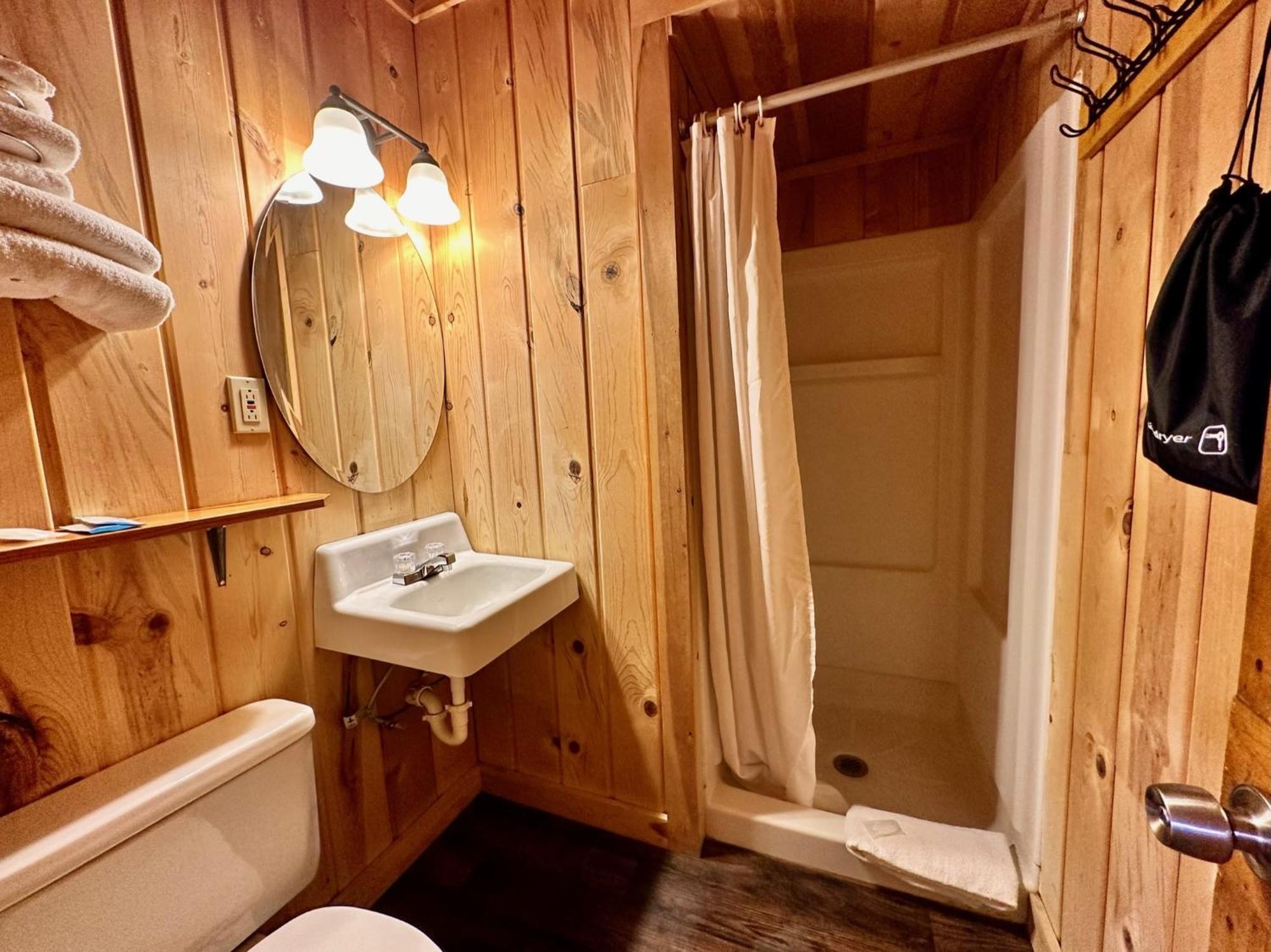 Yellowstone Cabins And Rv West Yellowstone Εξωτερικό φωτογραφία
